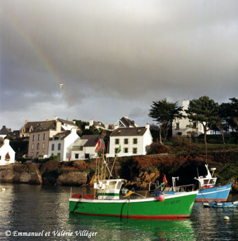 Rainbow on Doëlan during a sunny winter afternoon