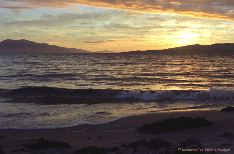 Coucher de soleil sur la plage d'Oban.