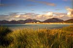 Plage de Seilebost à marée haute, vue sur les dunes de Losgaintir