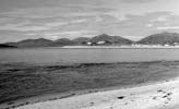 Beach at Seilebost at high tide, view towards the dunes of Losgaintir