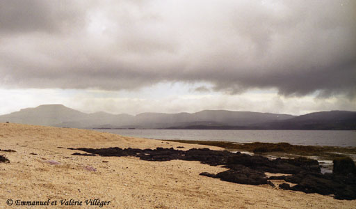 Escaping the crowds of Dunvegan castle, pay a visit to the coral beaches, one of the MacLeod tables in the background