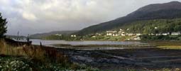 Portree, vue vers l'arrière, le loch et marais