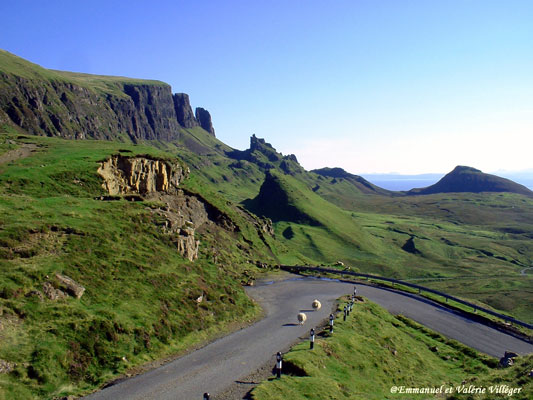 Le Quiraing et les vues impressionnantes vers l'Ecosse